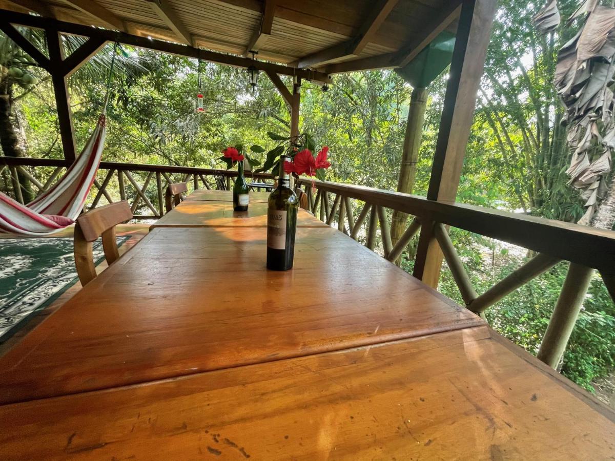Caoni Riverside Lodge Пуерто-Кіто Екстер'єр фото